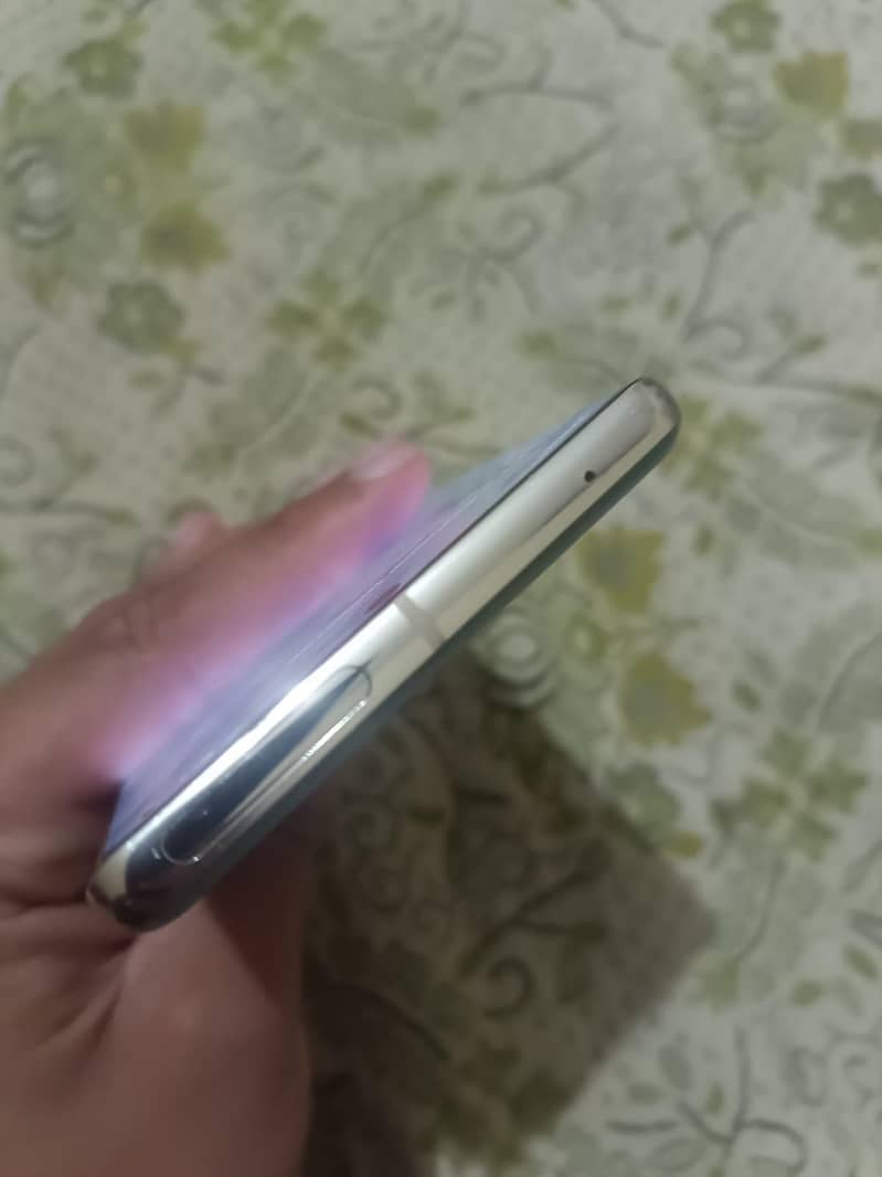 Google pixel 7 pro 4