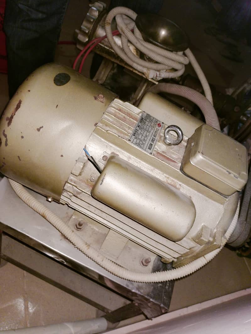 QEEMA KI MACHINE 2