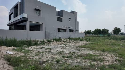 DHA PHASE 7 BLOCK Y, 1 KANAL PAIR HOT LOCATION PLOT AVAILABLE FOR SALE ON REASONABLE PRICE