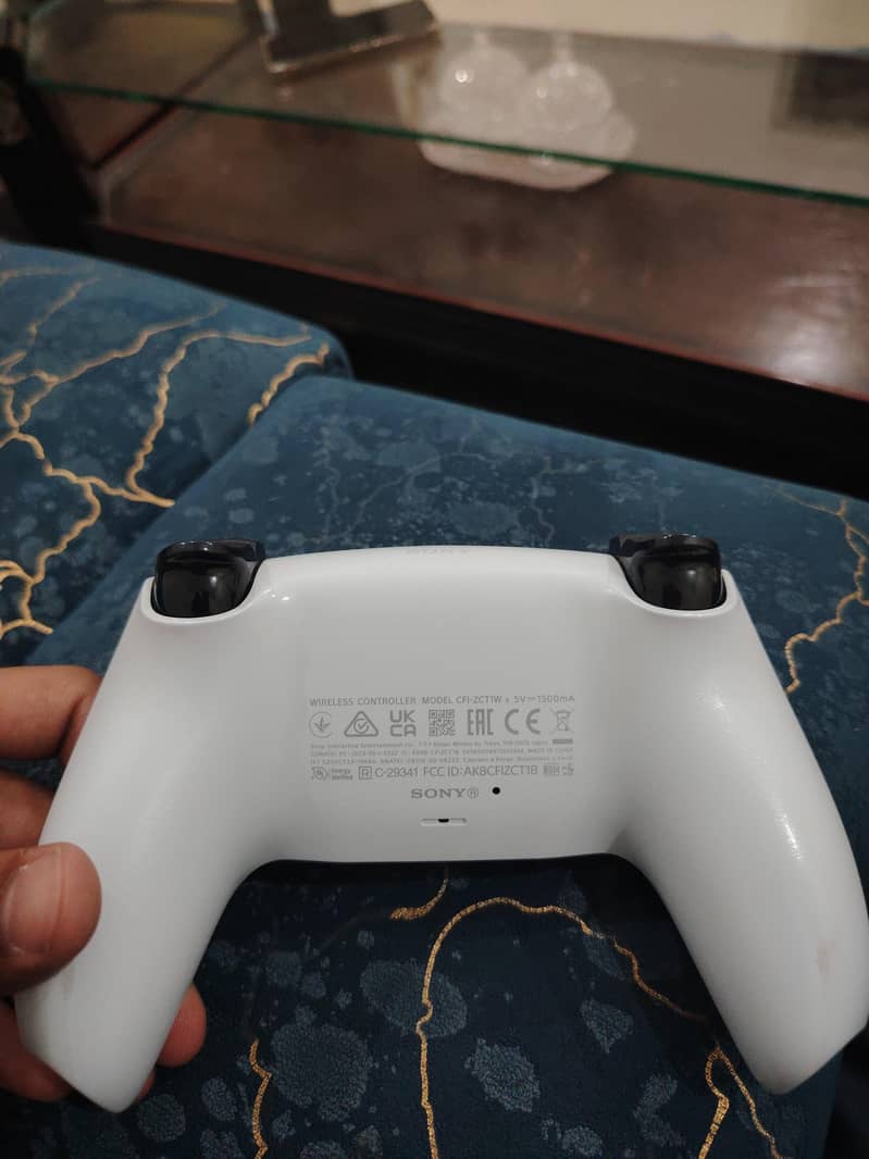 Dualsense wireless controller 1