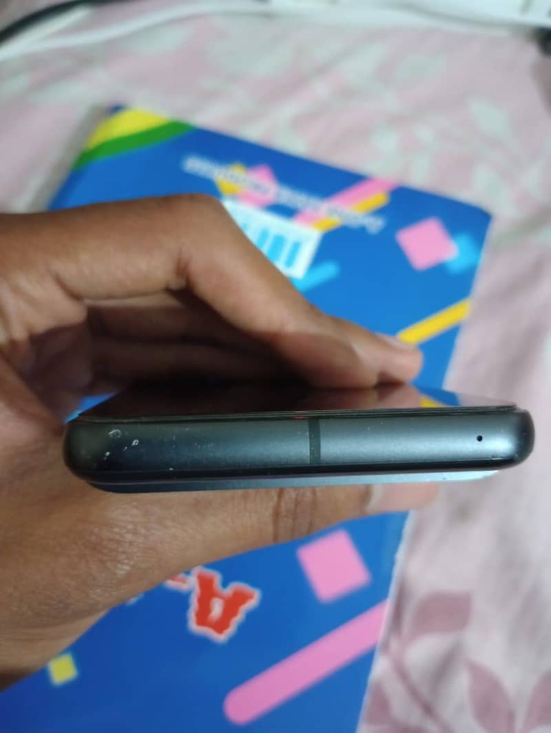 GOOGLE PIXEL 8 1