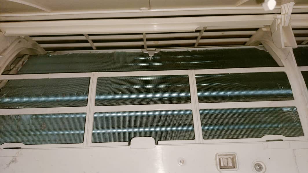 Gree Split AC 1.5 tons 6