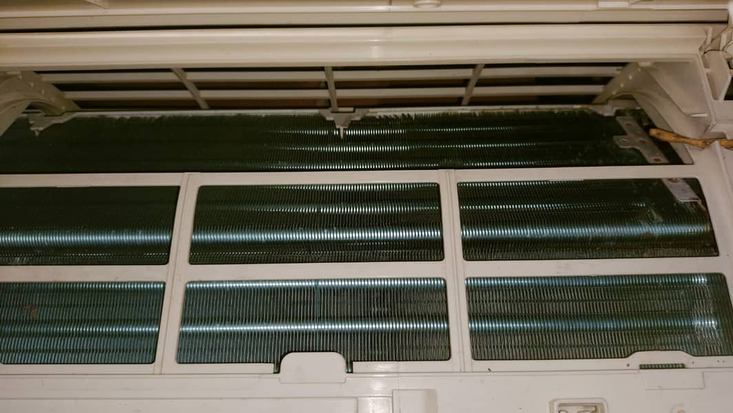 Gree Split AC 1.5 tons 7