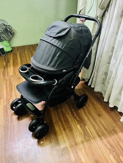 pram good condition 03342570647 branded