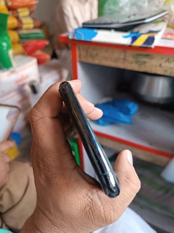 11 pro max pta approve 64 gb 4
