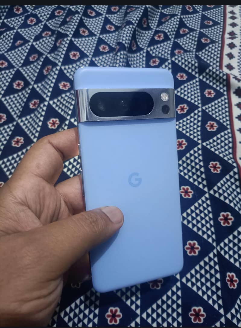Googled pixel 8pro 1
