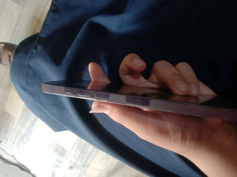 IPHONE 14 PRO MAX 4
