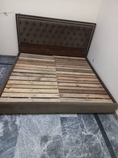King size bed
