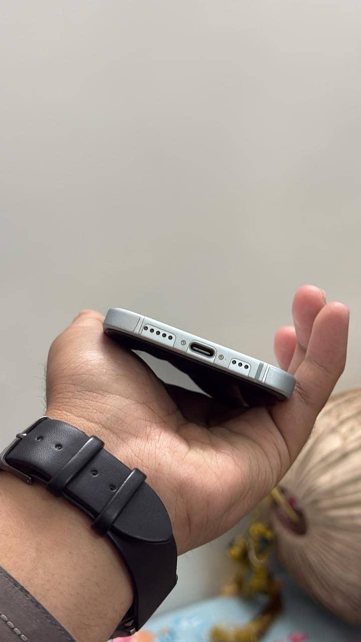 Iphone 15 3