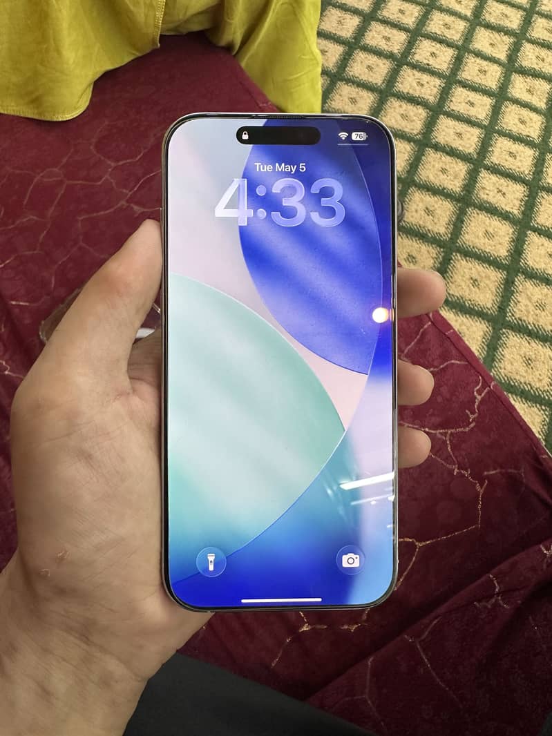 Ip 16 pro max jv 4