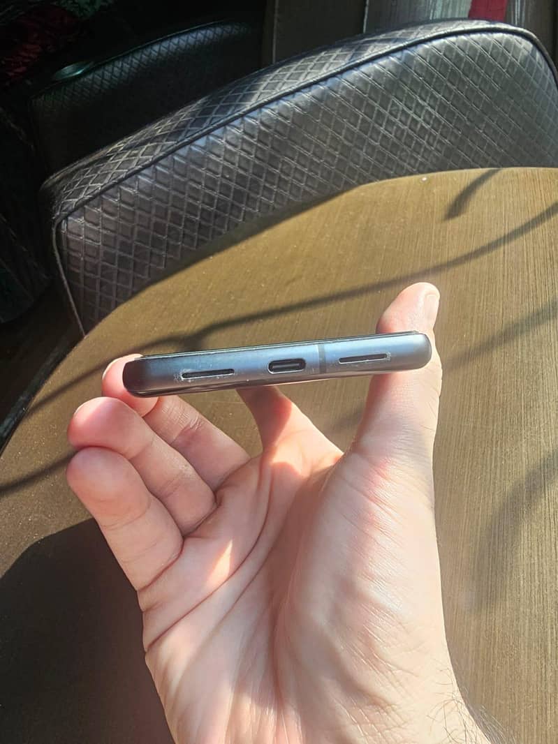 Google Pixel 7 4