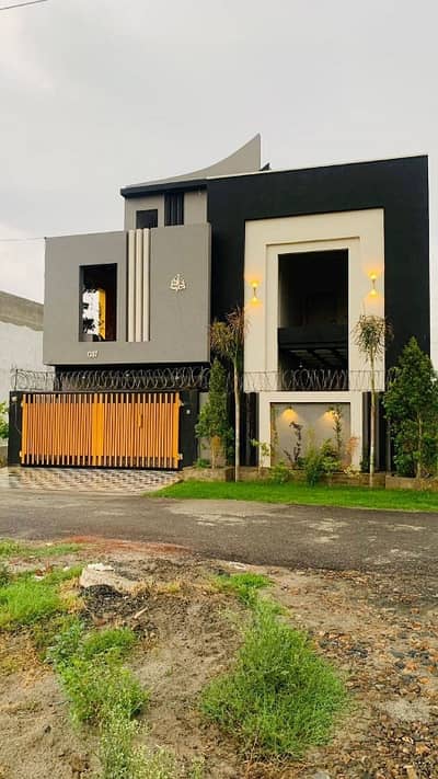 10 MARLA BRAND NEW HOUSE IS AVAILABLE IN SHAHEEN VILLAS SHIEKHUPURA
