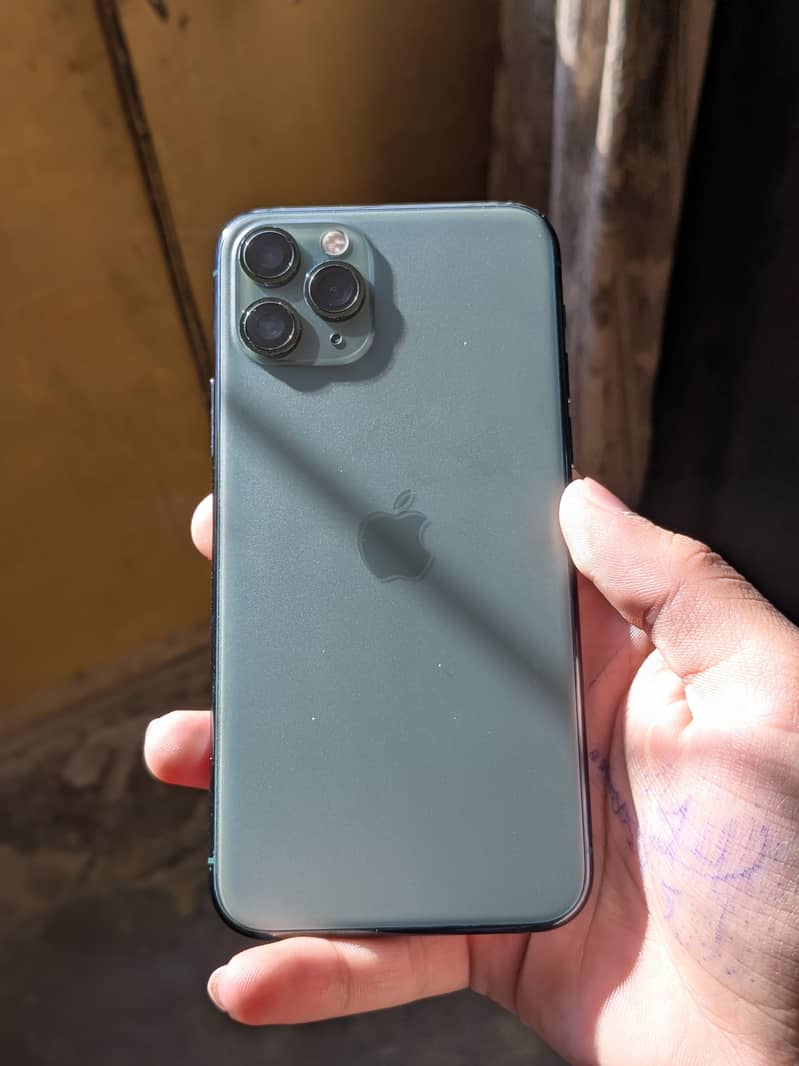 iPhone 11 Pro 0