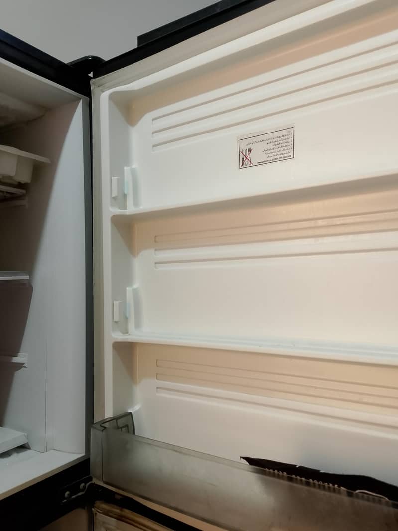 refrigerator 3
