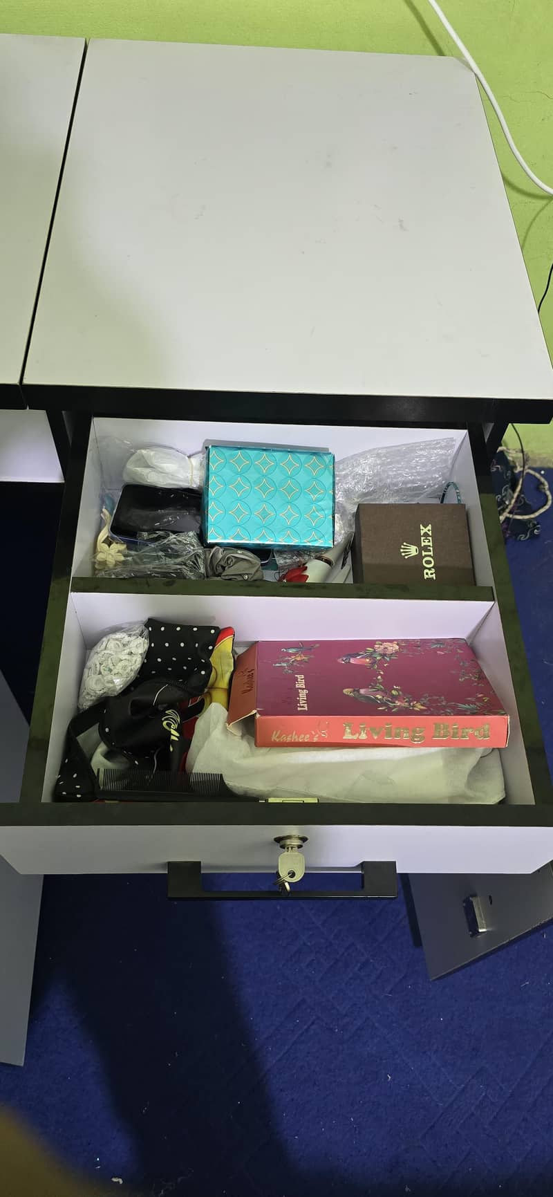dressing table 1