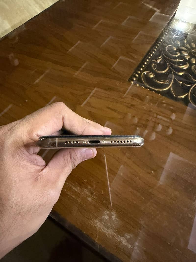 XSMAX SINGLE + E SIM APPROVED 0