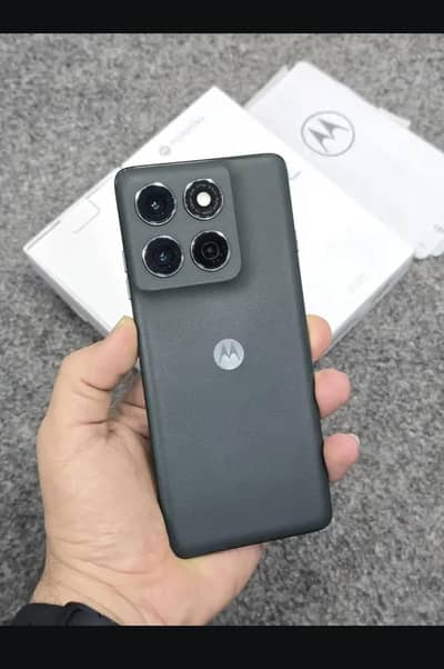 Motorola Edge 2025