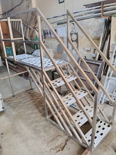 S. S Ladder Folding type