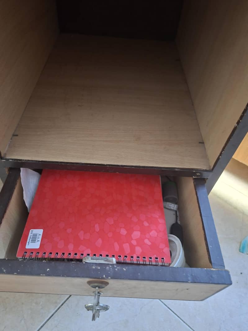 Study table with chair 1