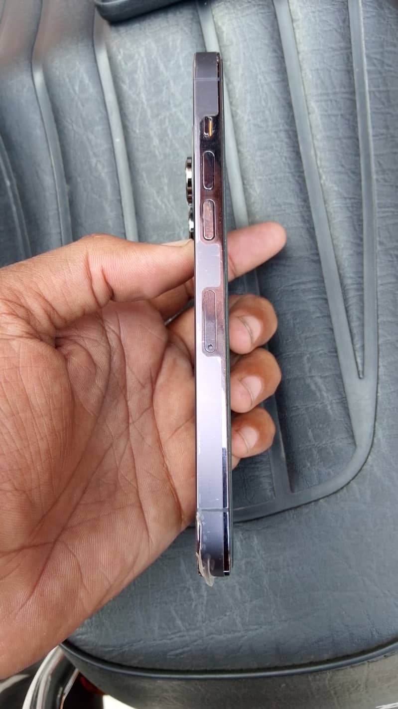 iPhone 14 Pro 1