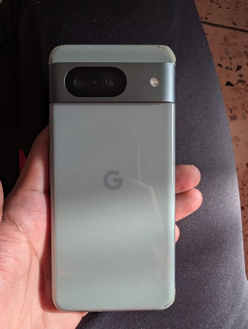 Google Pixel 8 1