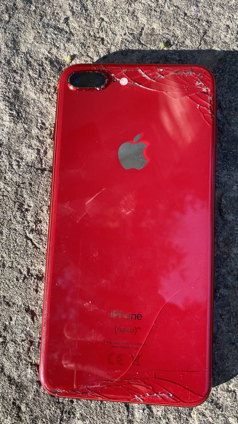 IPHONE 8 PLUS 1