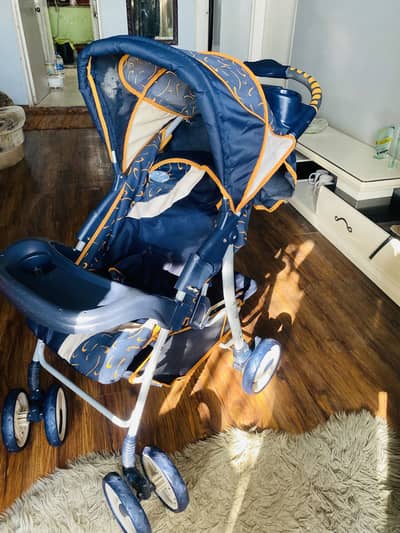 Imported pram/stroller in excellent condition