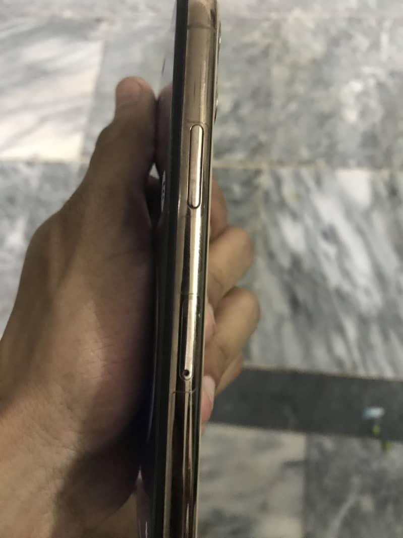 Iphone 11 pro 1