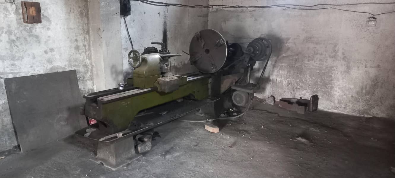 Lathe Machine 0