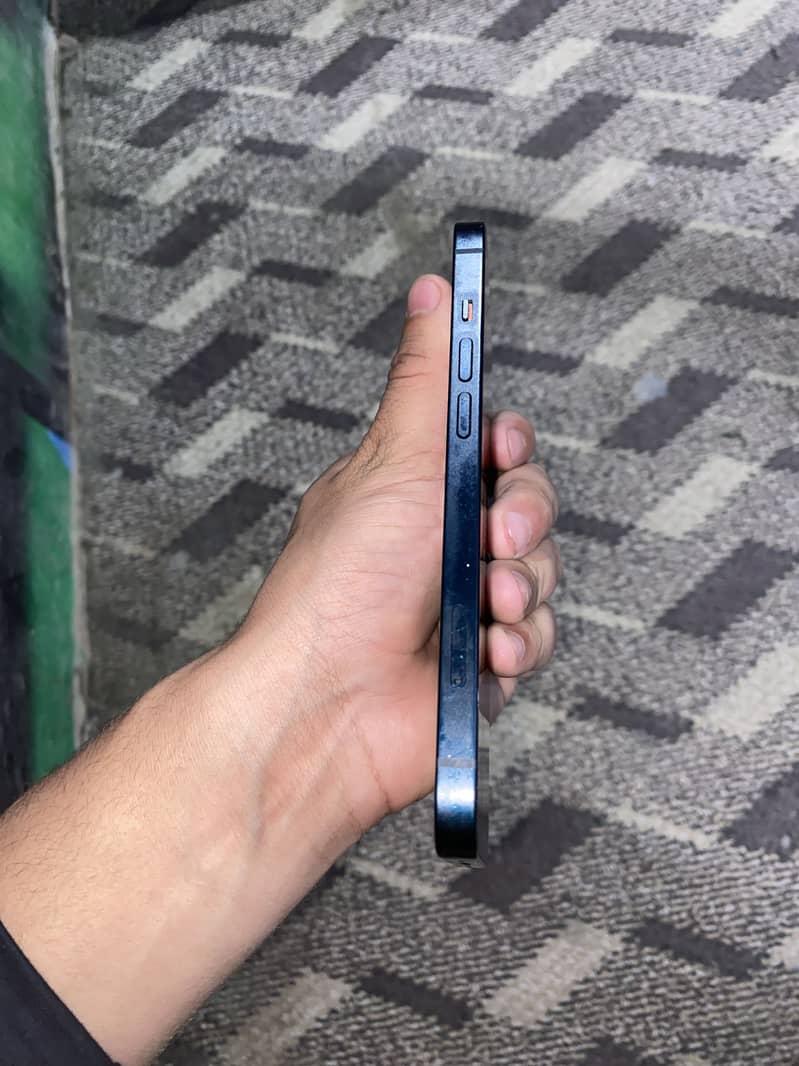 Iphone 13 2