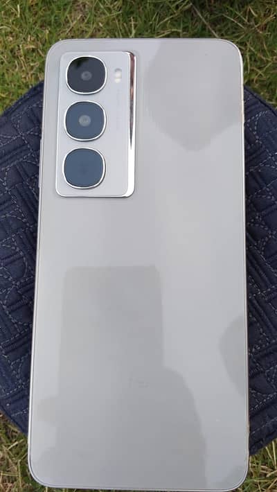 Itel City 100
