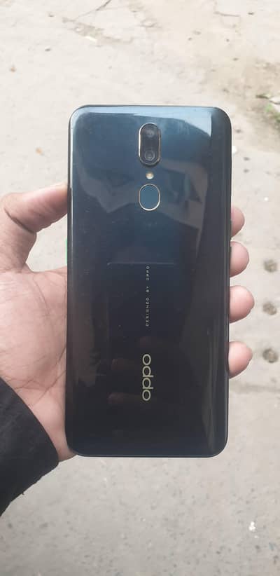 Oppo F11