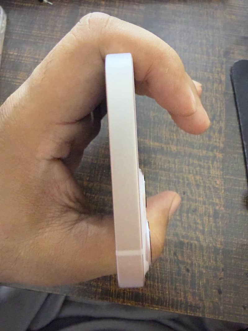 iphone 13 4