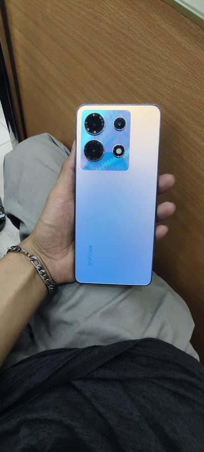Note 30 8/256