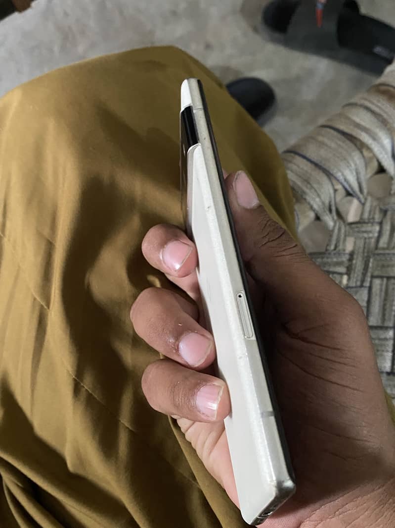 Google Pixel 6 pro 2