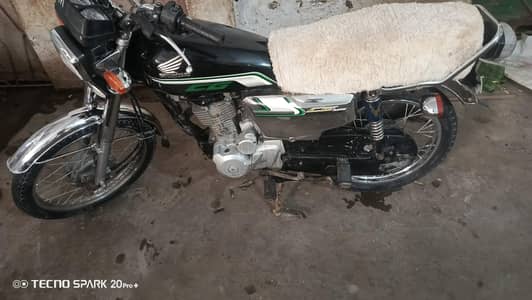 Honda CG 125 special addition head peak all ok