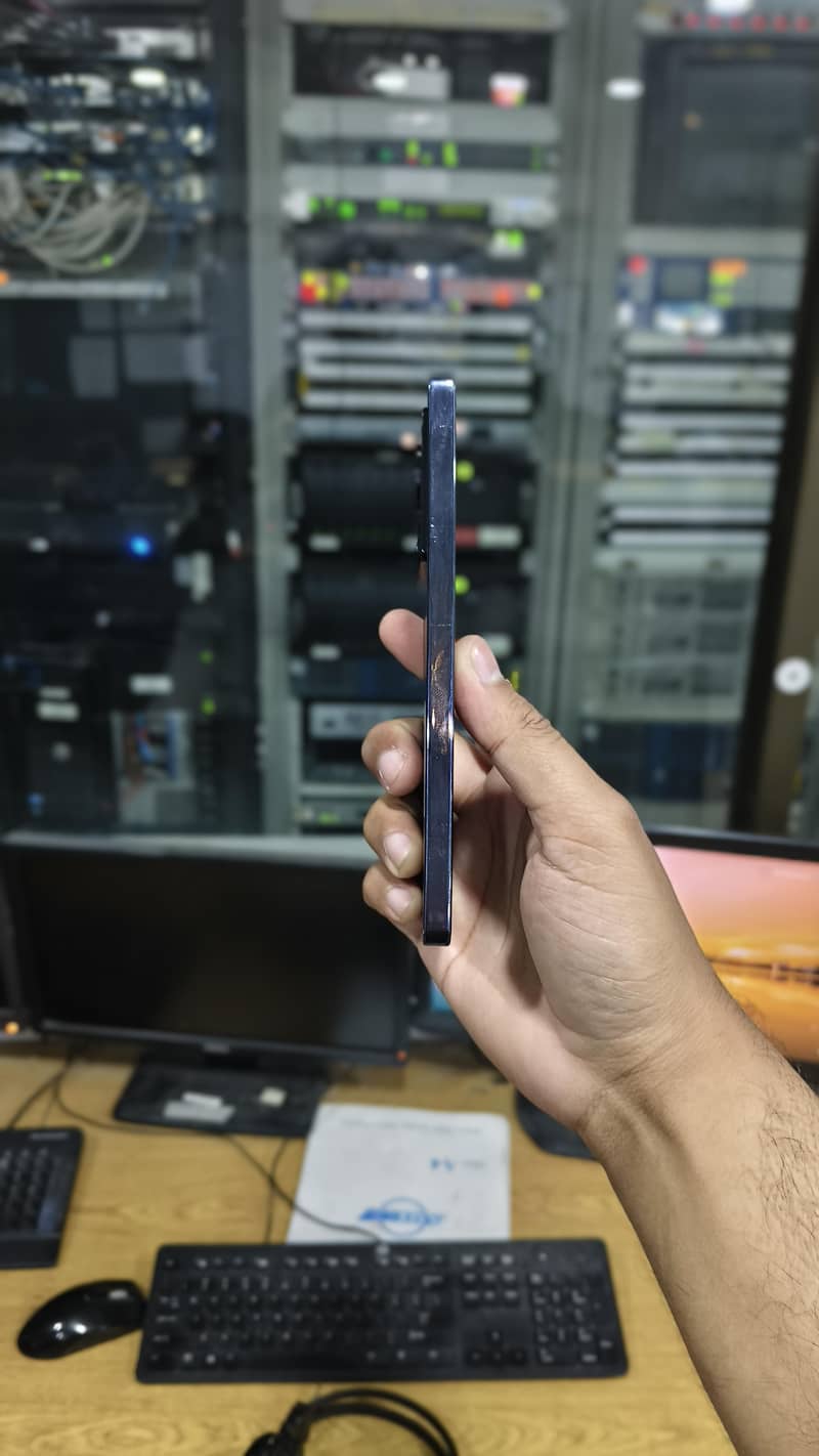Infinix Note 40 4