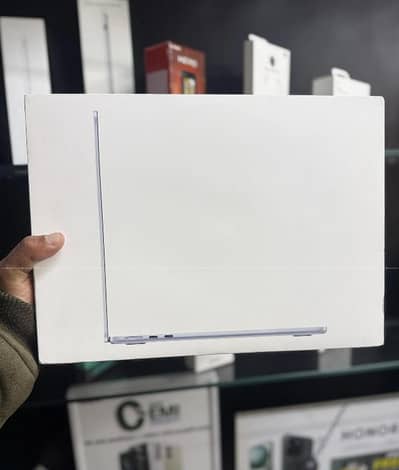 MacBook Air M5 13" 16GB/512GB Box Pack 1 Year Warranty