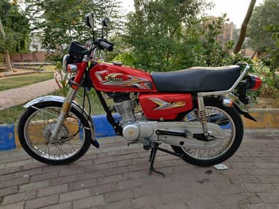 United 125 Model 2025