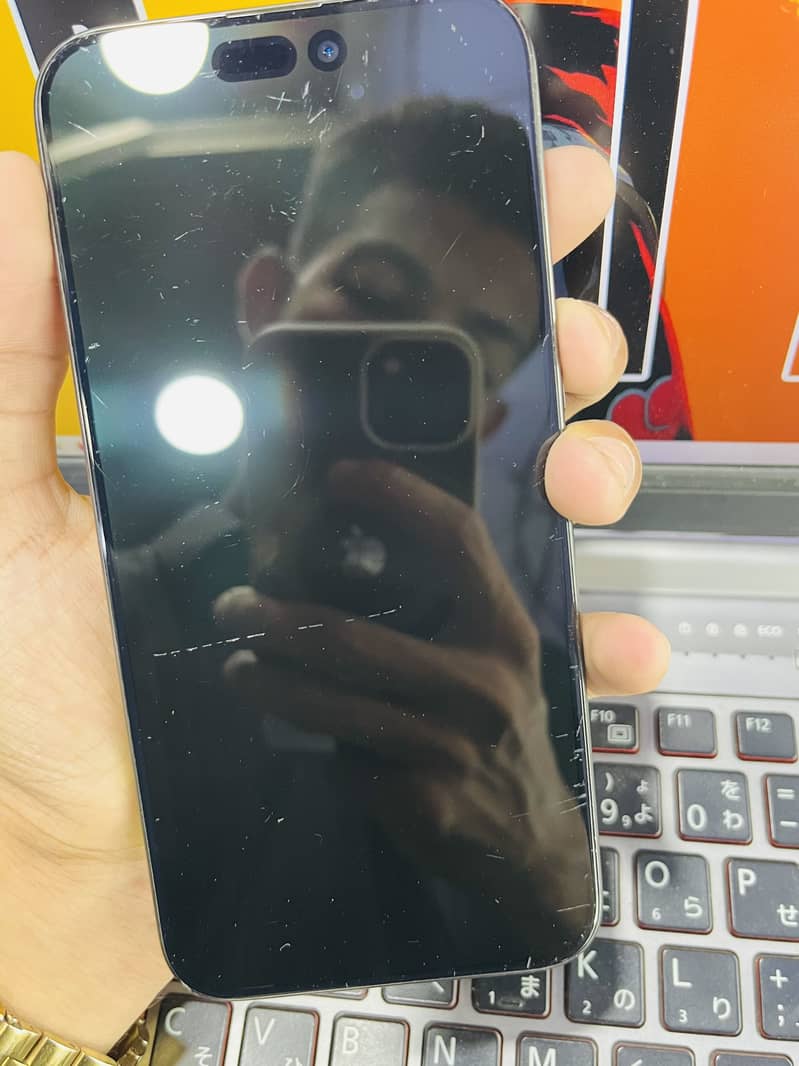IPHONE 15 pro 1