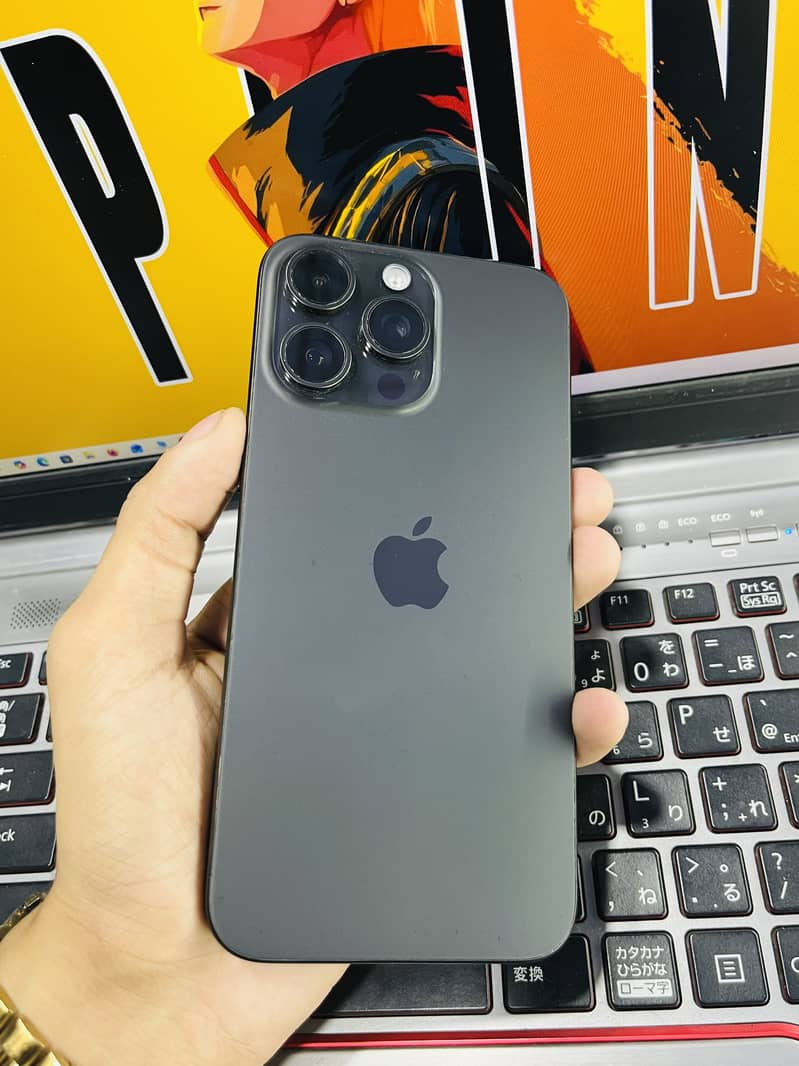 IPHONE 15 pro 4