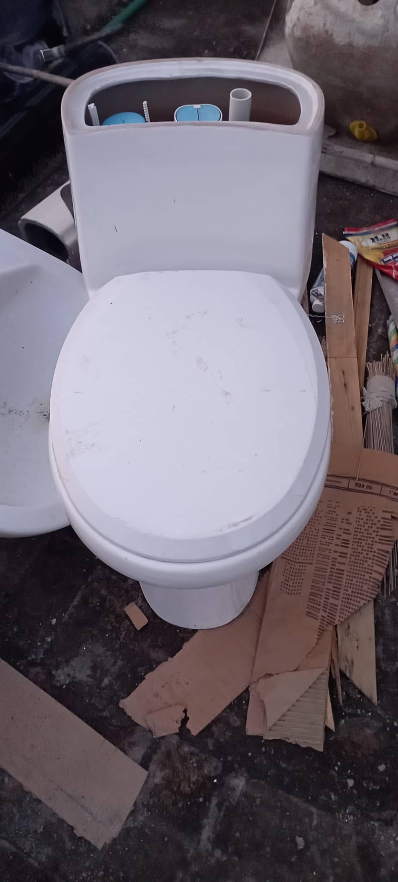 Commode and Basin set 2