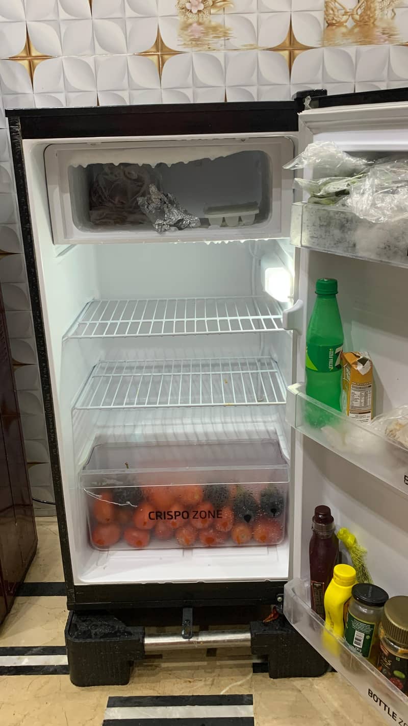 Mini-medium sized fridge 2