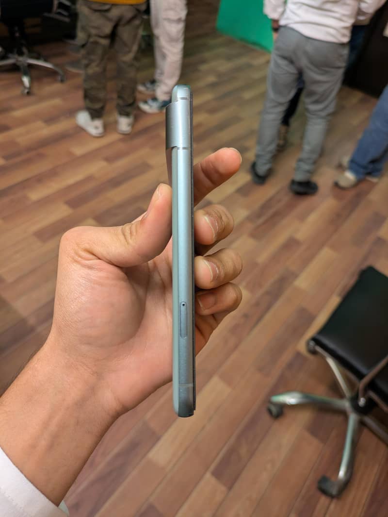 Google Pixel 8 2