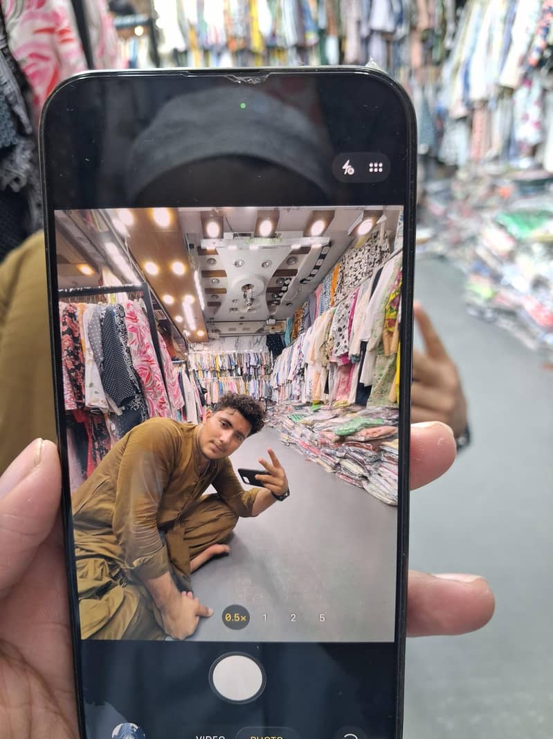 IPHONE 15 PRO MAX 5