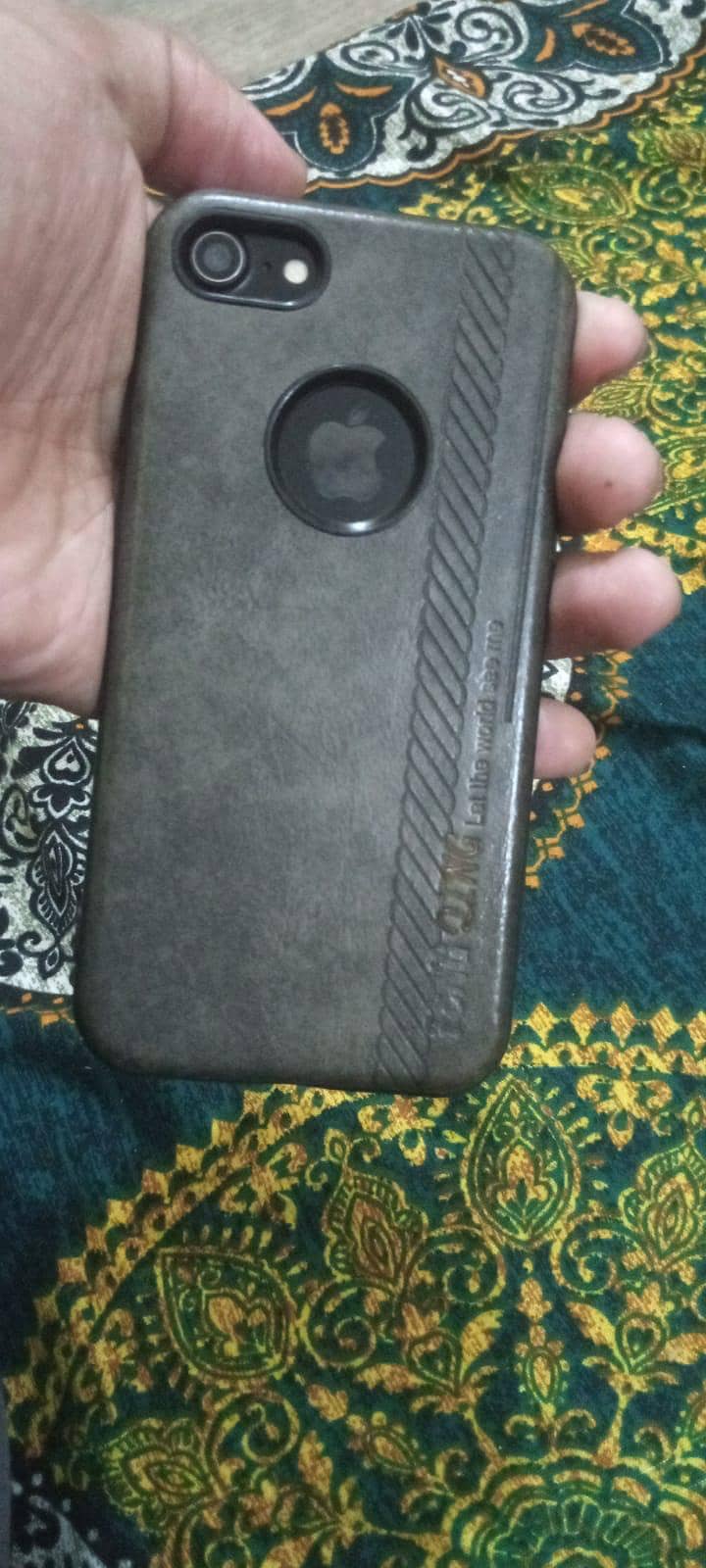 Apple iPhone 7 2