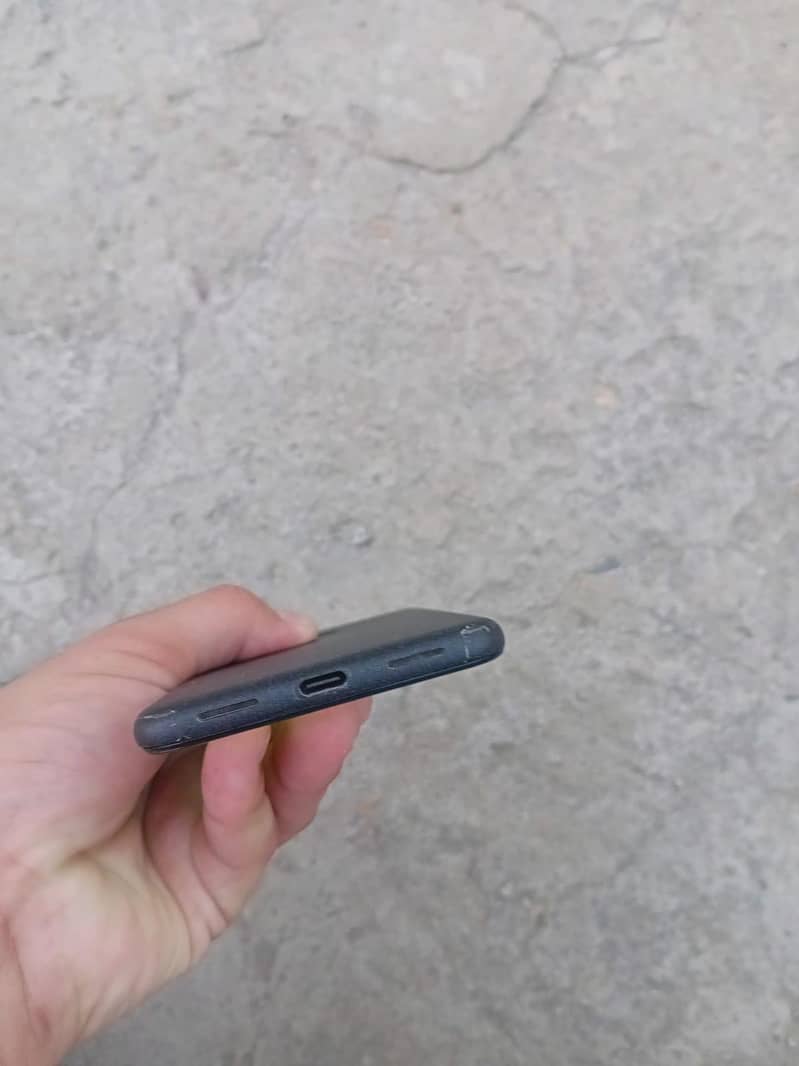Google Pixel 5 4