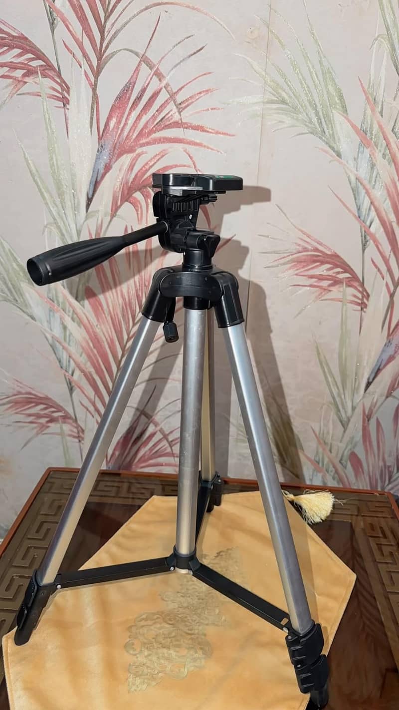 Tripod Stand with Ring Light 9