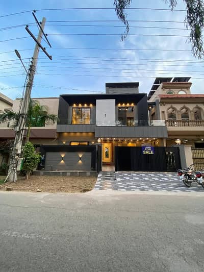 Luxurious 10 Marla Modern House For Sale Wapda Town, Lahore Located On A Prime 80-Foot Wide Road, This Stunning 5-Bedroom Residence Offers A Perfect Blend Of Luxury And Convenience In One Of Lahore'S Most Sought-After Communities