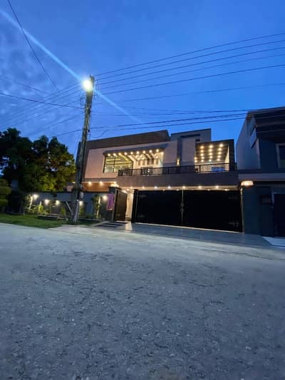 Luxury 1 Kanal Modern House For Sale Prime Location Wapda Town, Lahore